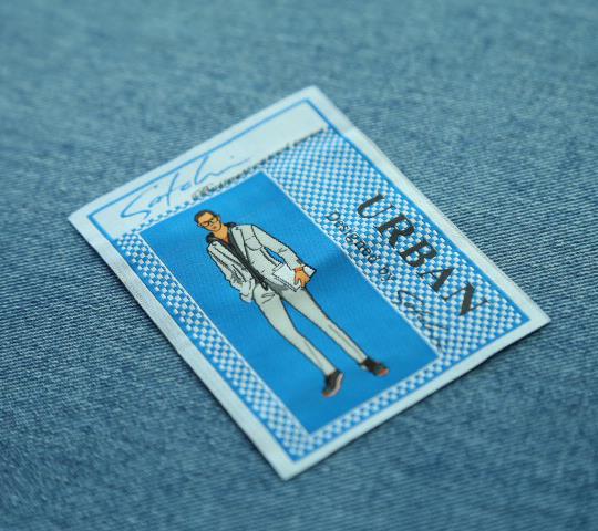Colorful fashion custom woven labels